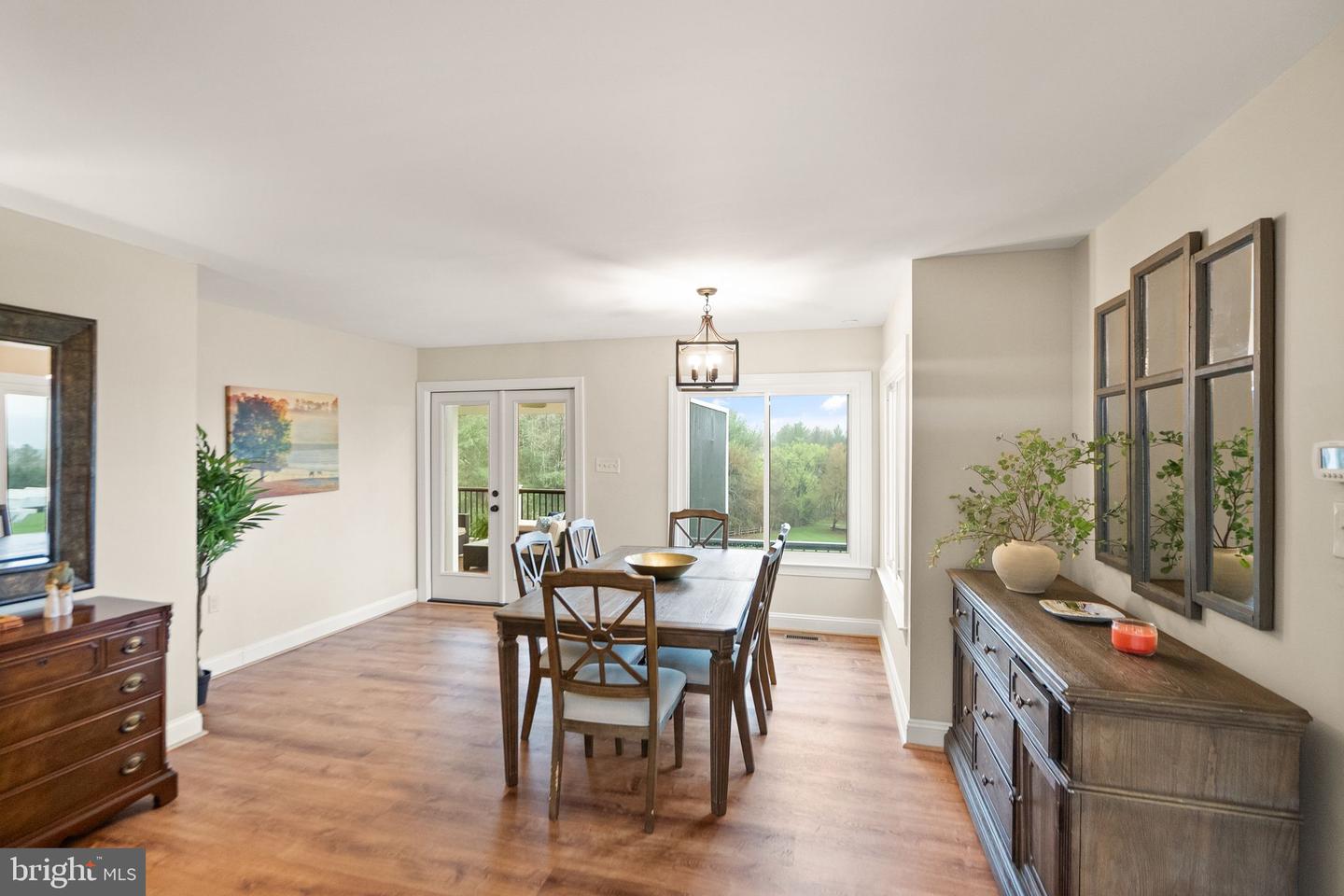 35571 SUFFOLK LN, HILLSBORO, Virginia 20132, 5 Bedrooms Bedrooms, 7 Rooms Rooms,5 BathroomsBathrooms,Residential,For sale,35571 SUFFOLK LN,VALO2092758 MLS # VALO2092758