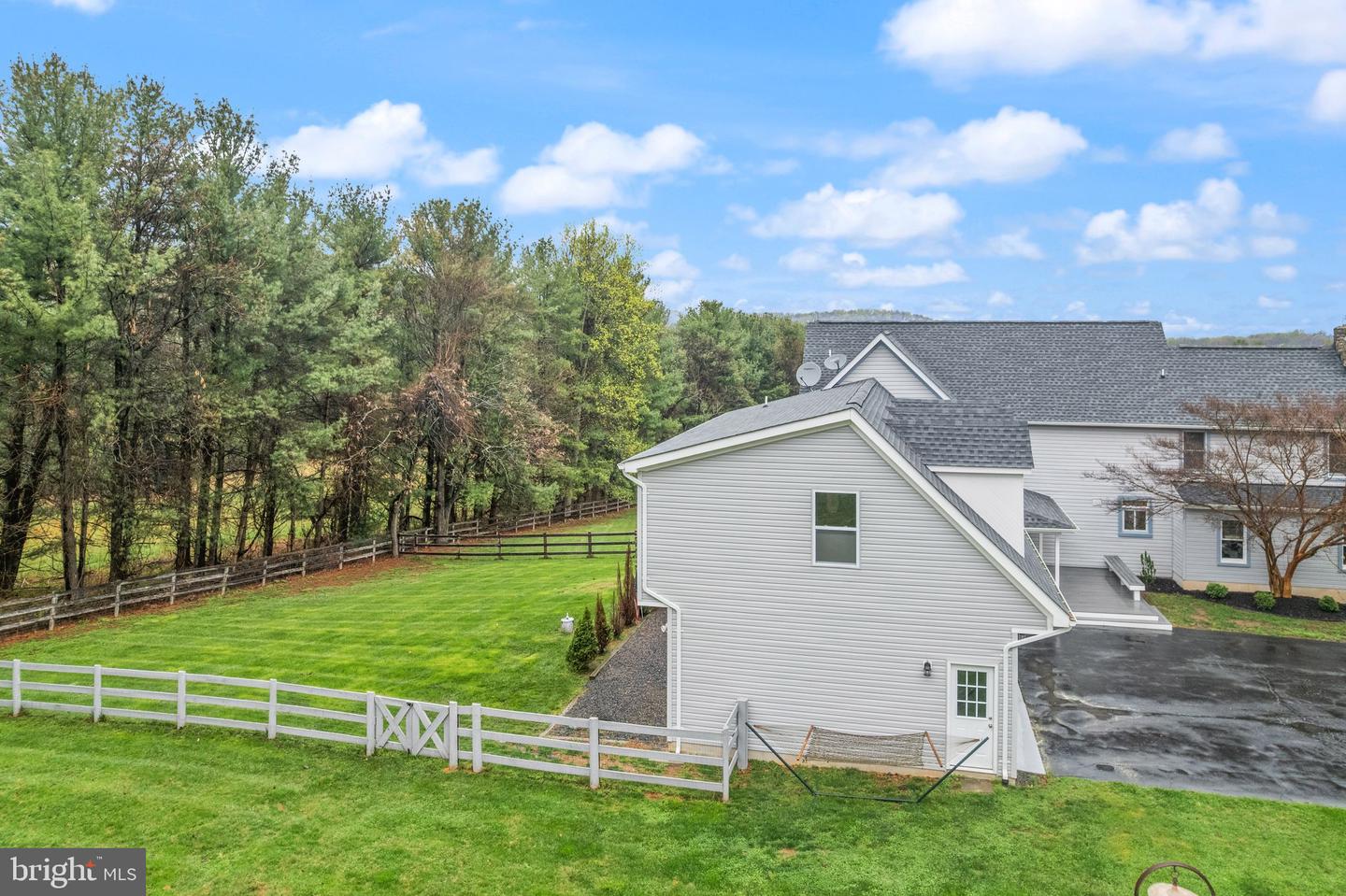 35571 SUFFOLK LN, HILLSBORO, Virginia 20132, 5 Bedrooms Bedrooms, 7 Rooms Rooms,5 BathroomsBathrooms,Residential,For sale,35571 SUFFOLK LN,VALO2092758 MLS # VALO2092758