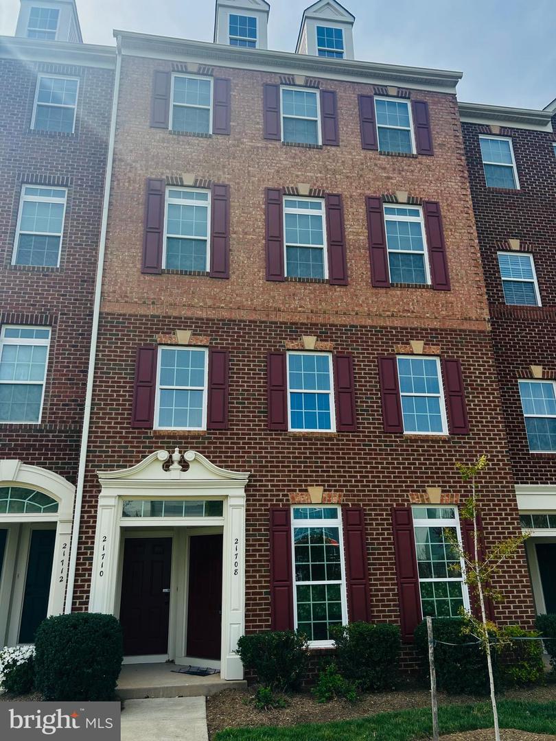 21708 PATTYJEAN TER, ASHBURN, Virginia 20147, 3 Bedrooms Bedrooms, ,2 BathroomsBathrooms,Residential,For sale,21708 PATTYJEAN TER,VALO2093574 MLS # VALO2093574