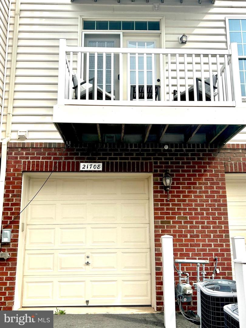 21708 PATTYJEAN TER, ASHBURN, Virginia 20147, 3 Bedrooms Bedrooms, ,2 BathroomsBathrooms,Residential,For sale,21708 PATTYJEAN TER,VALO2093574 MLS # VALO2093574
