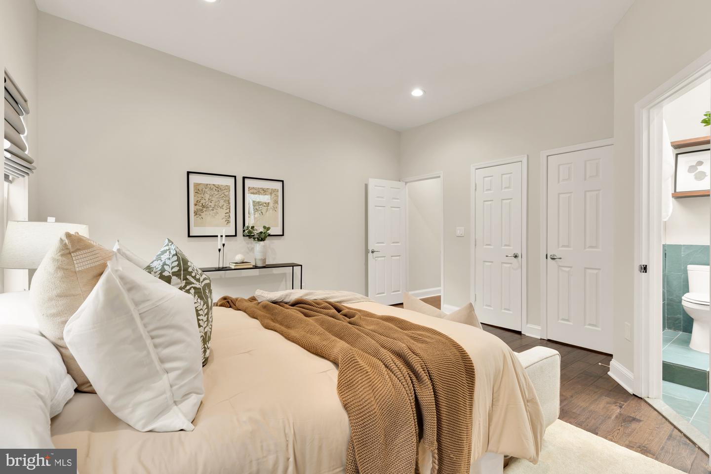 1510 5TH ST NW, WASHINGTON, District Of Columbia 20001, 3 Bedrooms Bedrooms, ,2 BathroomsBathrooms,Residential,For sale,1510 5TH ST NW,DCDC2195090 MLS # DCDC2195090