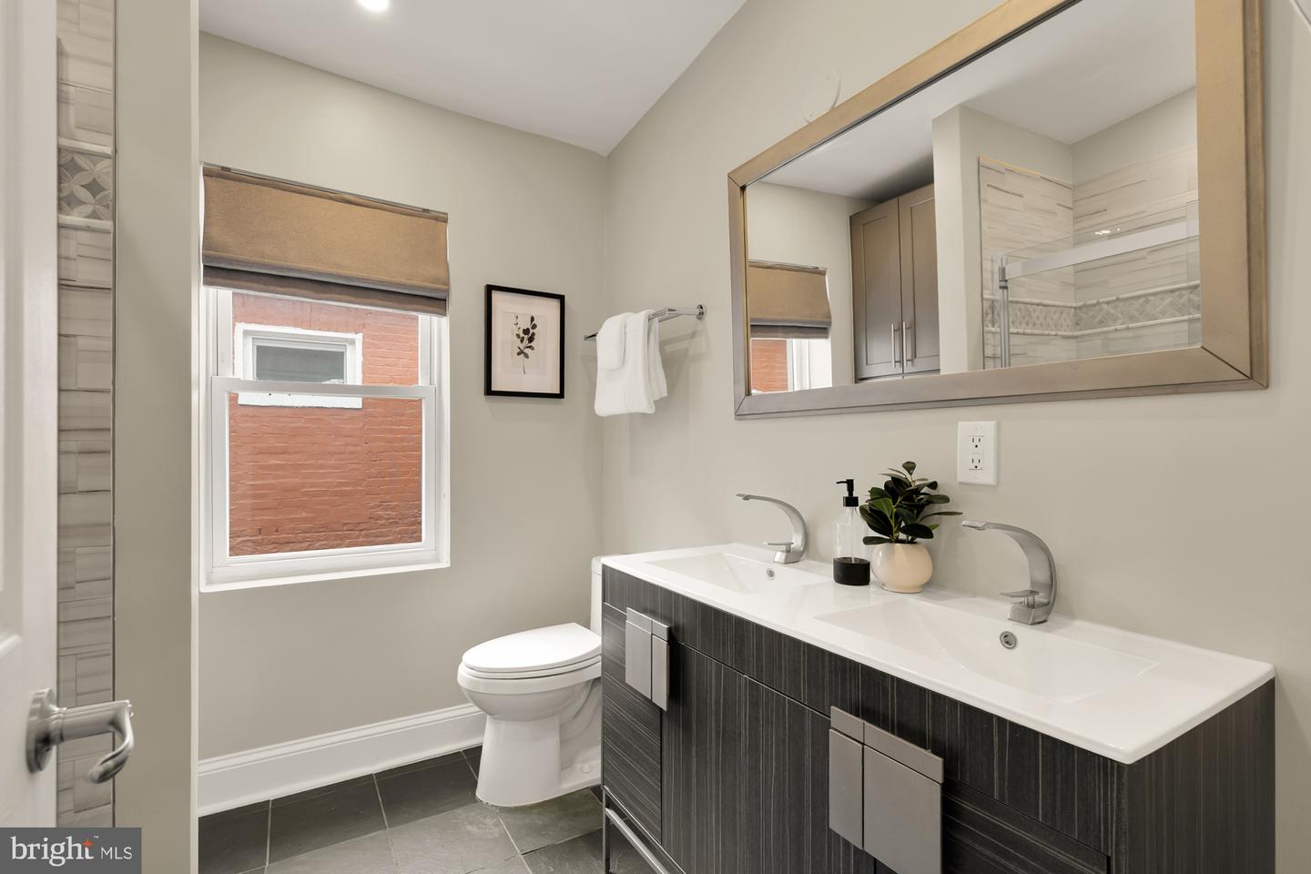 1510 5TH ST NW, WASHINGTON, District Of Columbia 20001, 3 Bedrooms Bedrooms, ,2 BathroomsBathrooms,Residential,For sale,1510 5TH ST NW,DCDC2195090 MLS # DCDC2195090