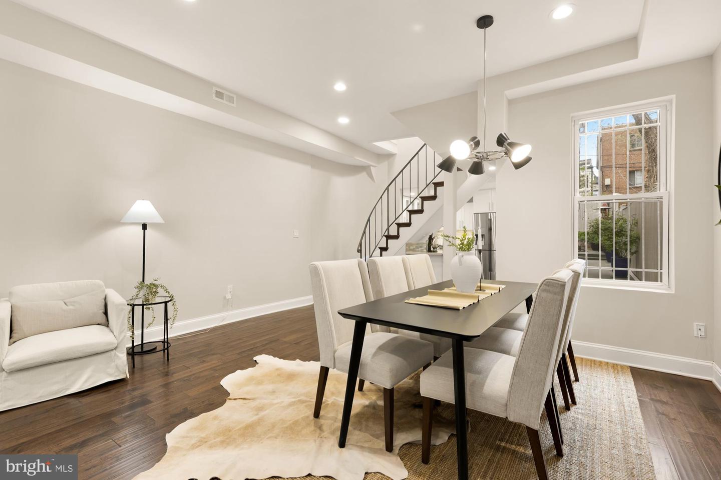 1510 5TH ST NW, WASHINGTON, District Of Columbia 20001, 3 Bedrooms Bedrooms, ,2 BathroomsBathrooms,Residential,For sale,1510 5TH ST NW,DCDC2195090 MLS # DCDC2195090