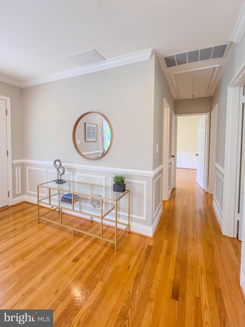 7806 REBEL DR, ANNANDALE, Virginia 22003, 3 Bedrooms Bedrooms, ,3 BathroomsBathrooms,Residential,For sale,7806 REBEL DR,VAFX2234790 MLS # VAFX2234790