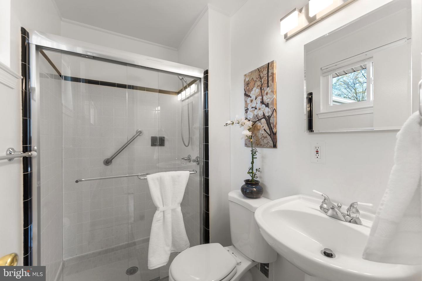 8459 THAMES ST, SPRINGFIELD, Virginia 22151, 3 Bedrooms Bedrooms, ,2 BathroomsBathrooms,Residential,For sale,8459 THAMES ST,VAFX2234954 MLS # VAFX2234954