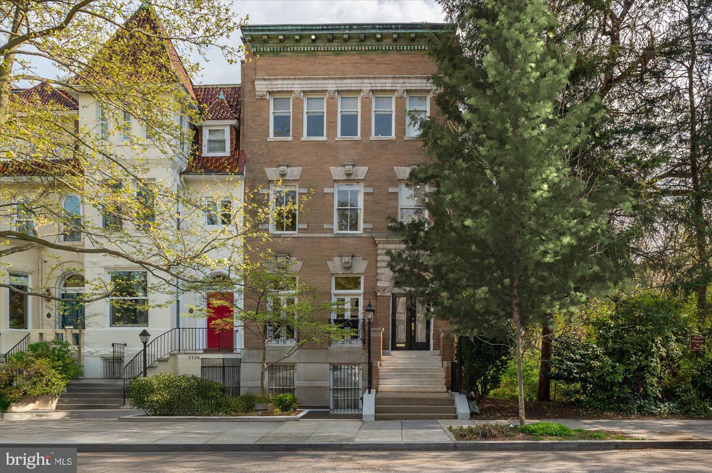 2238 Q ST NW, WASHINGTON, District Of Columbia 20008, 6 Bedrooms Bedrooms, ,7 BathroomsBathrooms,Residential,For sale,2238 Q ST NW,DCDC2196122 MLS # DCDC2196122