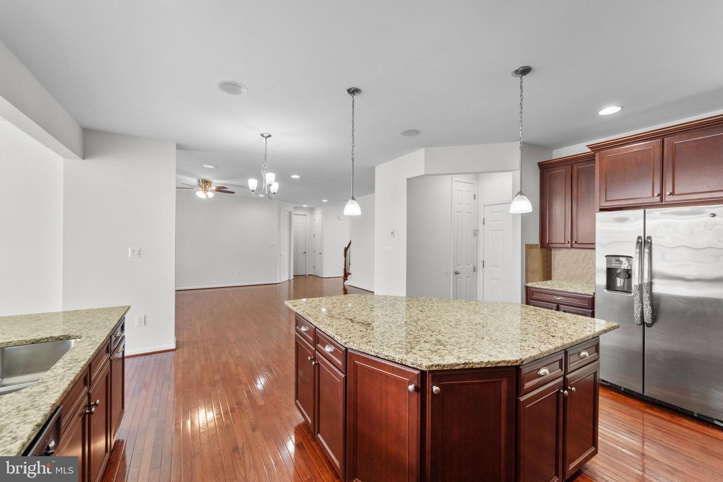 24880 MYERS GLEN PL, CHANTILLY, Virginia 20152, 5 Bedrooms Bedrooms, ,3 BathroomsBathrooms,Residential,For sale,24880 MYERS GLEN PL,VALO2094446 MLS # VALO2094446