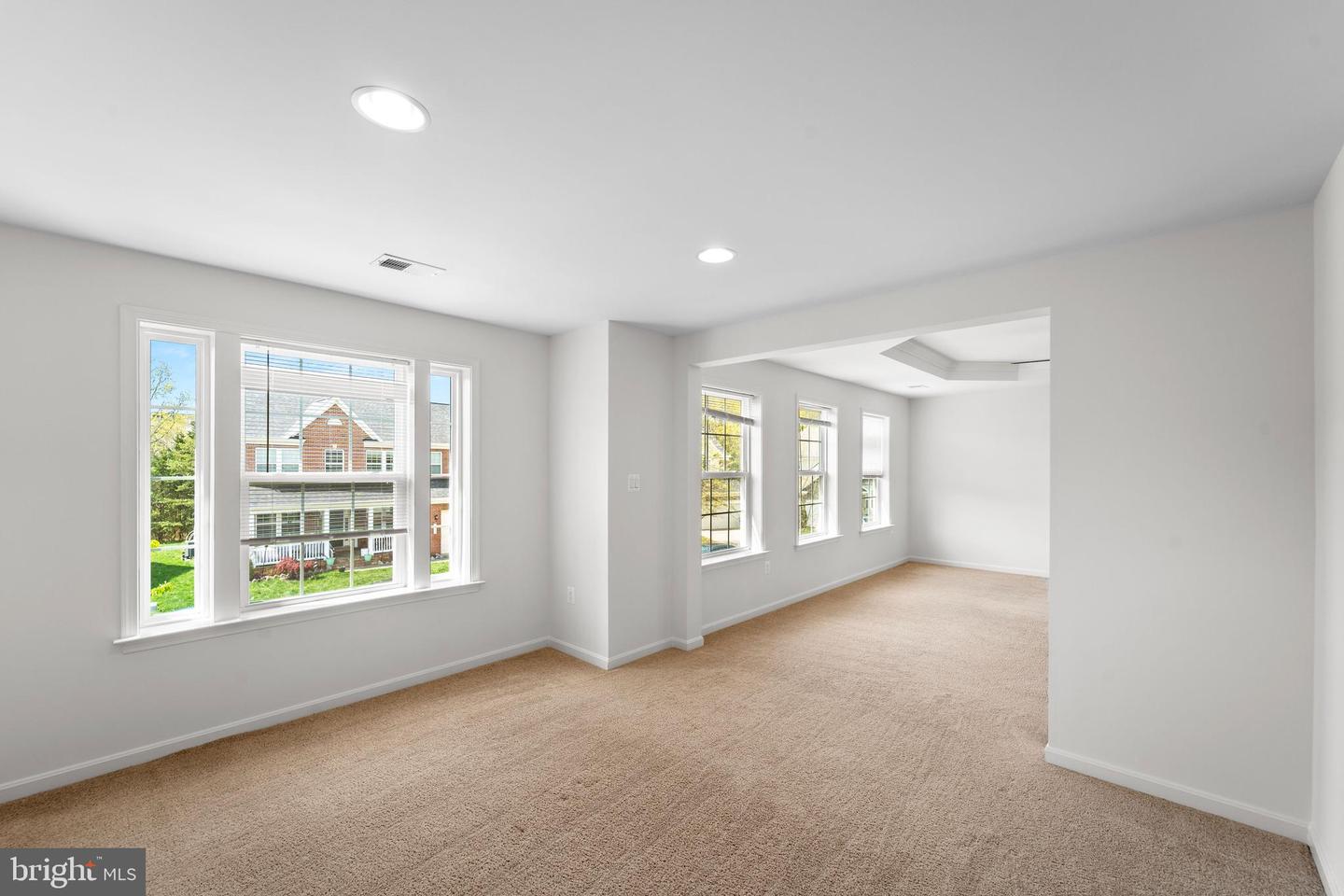 24880 MYERS GLEN PL, CHANTILLY, Virginia 20152, 5 Bedrooms Bedrooms, ,3 BathroomsBathrooms,Residential,For sale,24880 MYERS GLEN PL,VALO2094446 MLS # VALO2094446