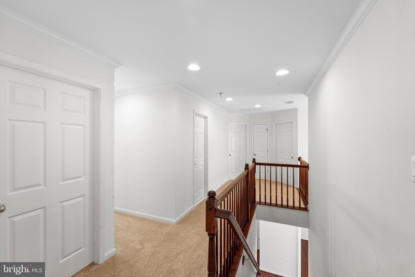 24880 MYERS GLEN PL, CHANTILLY, Virginia 20152, 5 Bedrooms Bedrooms, ,3 BathroomsBathrooms,Residential,For sale,24880 MYERS GLEN PL,VALO2094446 MLS # VALO2094446