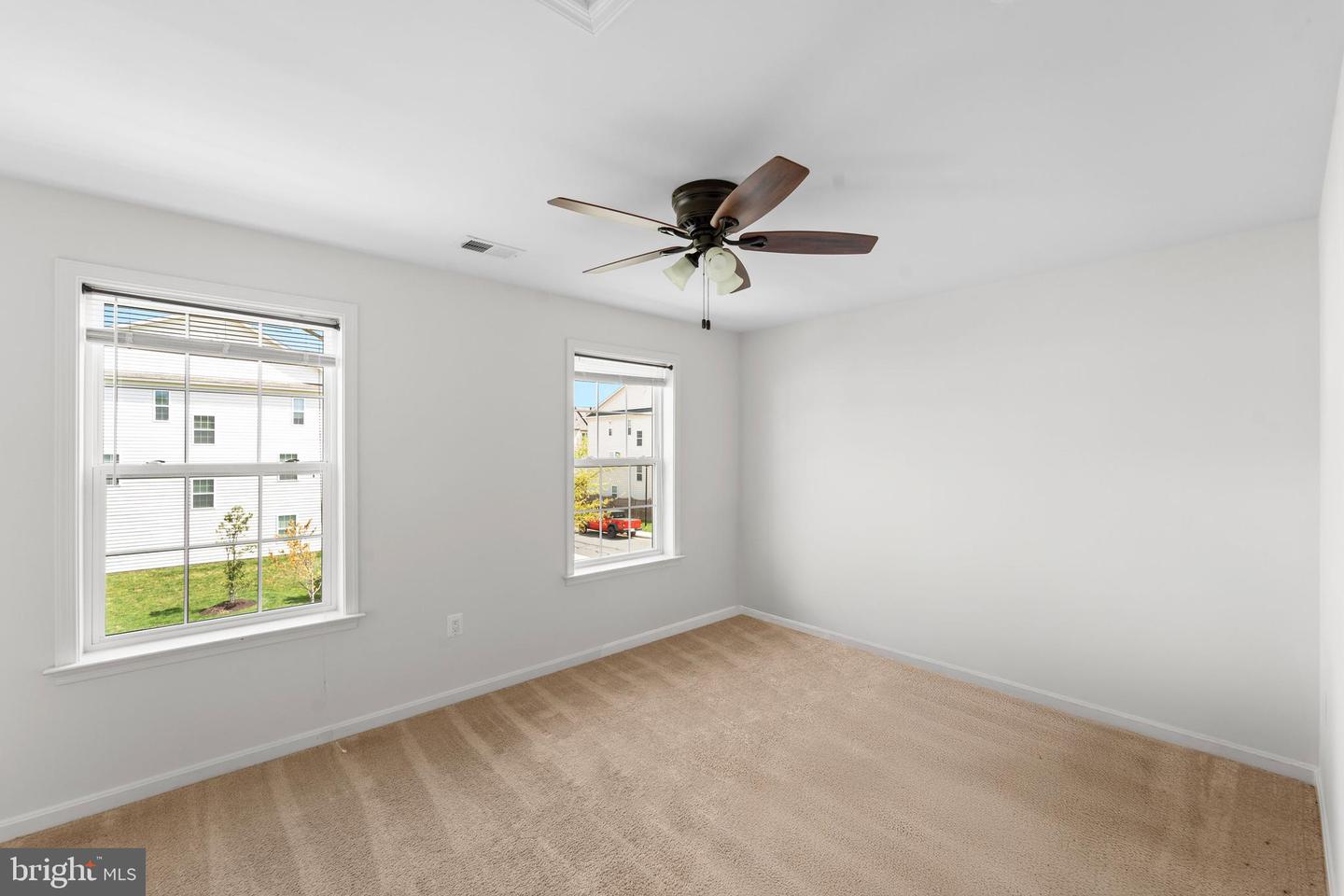 24880 MYERS GLEN PL, CHANTILLY, Virginia 20152, 5 Bedrooms Bedrooms, ,3 BathroomsBathrooms,Residential,For sale,24880 MYERS GLEN PL,VALO2094446 MLS # VALO2094446