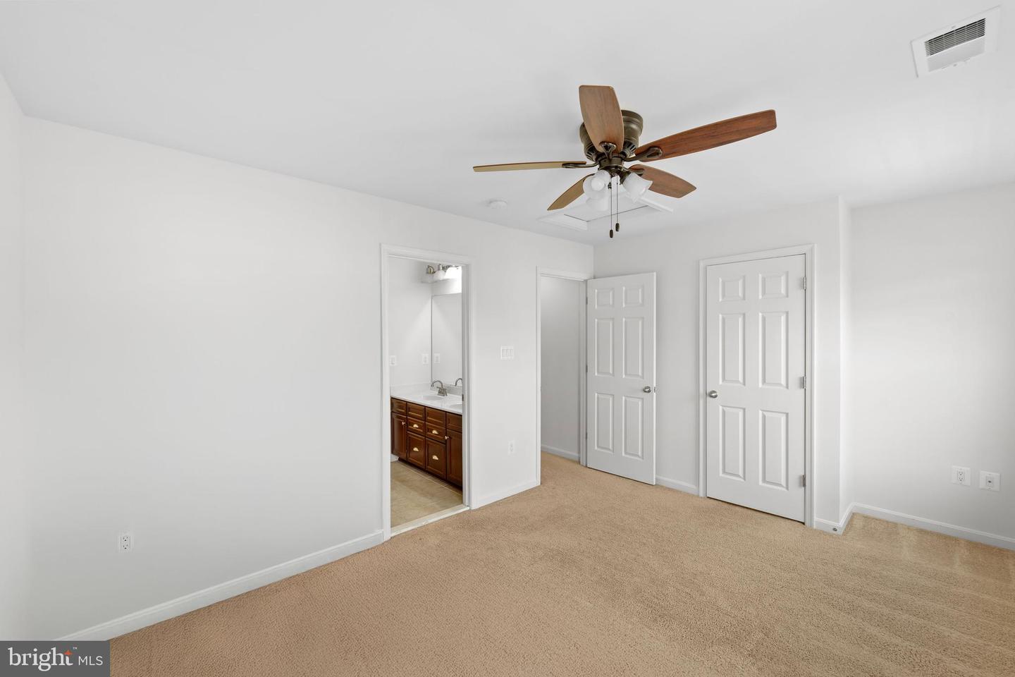 24880 MYERS GLEN PL, CHANTILLY, Virginia 20152, 5 Bedrooms Bedrooms, ,3 BathroomsBathrooms,Residential,For sale,24880 MYERS GLEN PL,VALO2094446 MLS # VALO2094446
