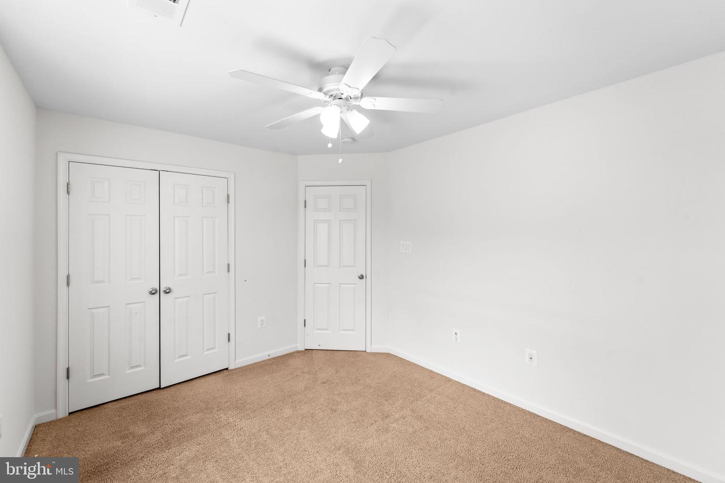 24880 MYERS GLEN PL, CHANTILLY, Virginia 20152, 5 Bedrooms Bedrooms, ,3 BathroomsBathrooms,Residential,For sale,24880 MYERS GLEN PL,VALO2094446 MLS # VALO2094446