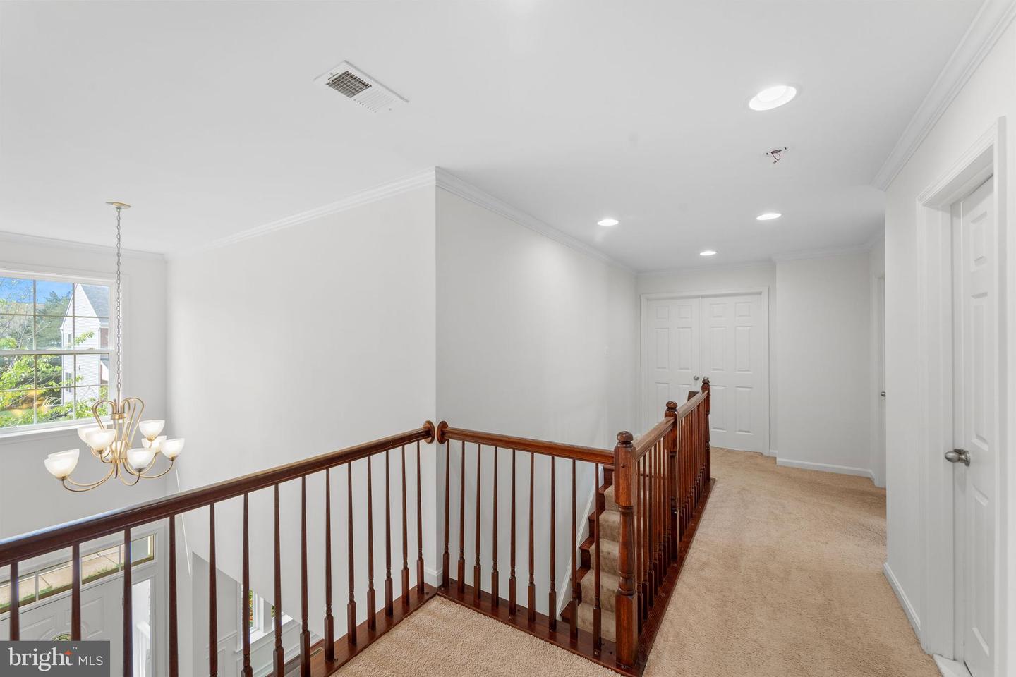 24880 MYERS GLEN PL, CHANTILLY, Virginia 20152, 5 Bedrooms Bedrooms, ,3 BathroomsBathrooms,Residential,For sale,24880 MYERS GLEN PL,VALO2094446 MLS # VALO2094446