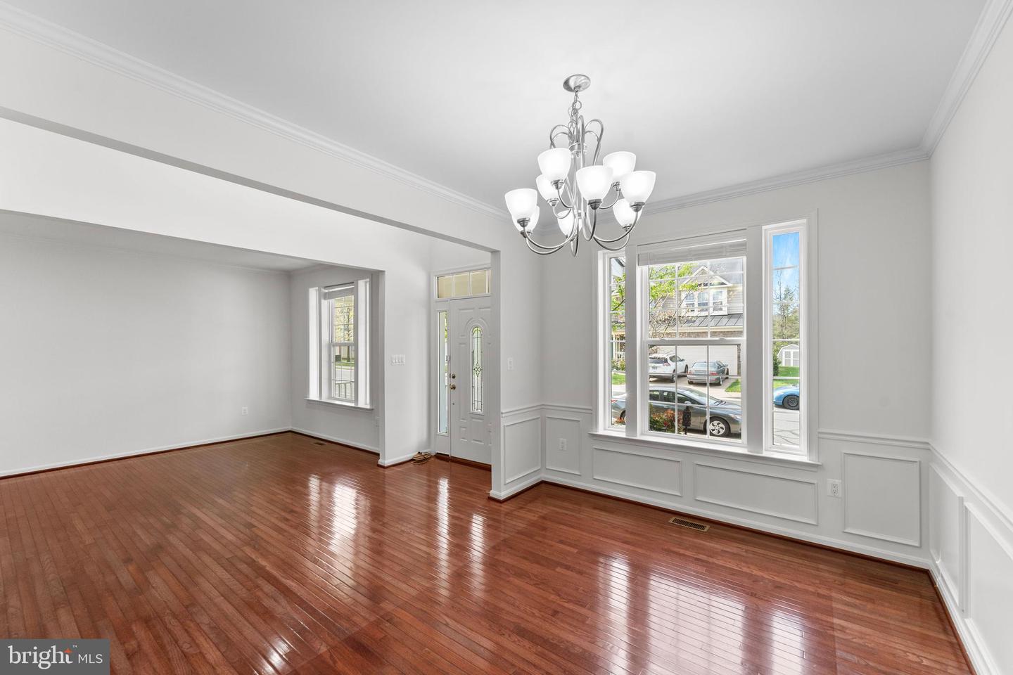 24880 MYERS GLEN PL, CHANTILLY, Virginia 20152, 5 Bedrooms Bedrooms, ,3 BathroomsBathrooms,Residential,For sale,24880 MYERS GLEN PL,VALO2094446 MLS # VALO2094446
