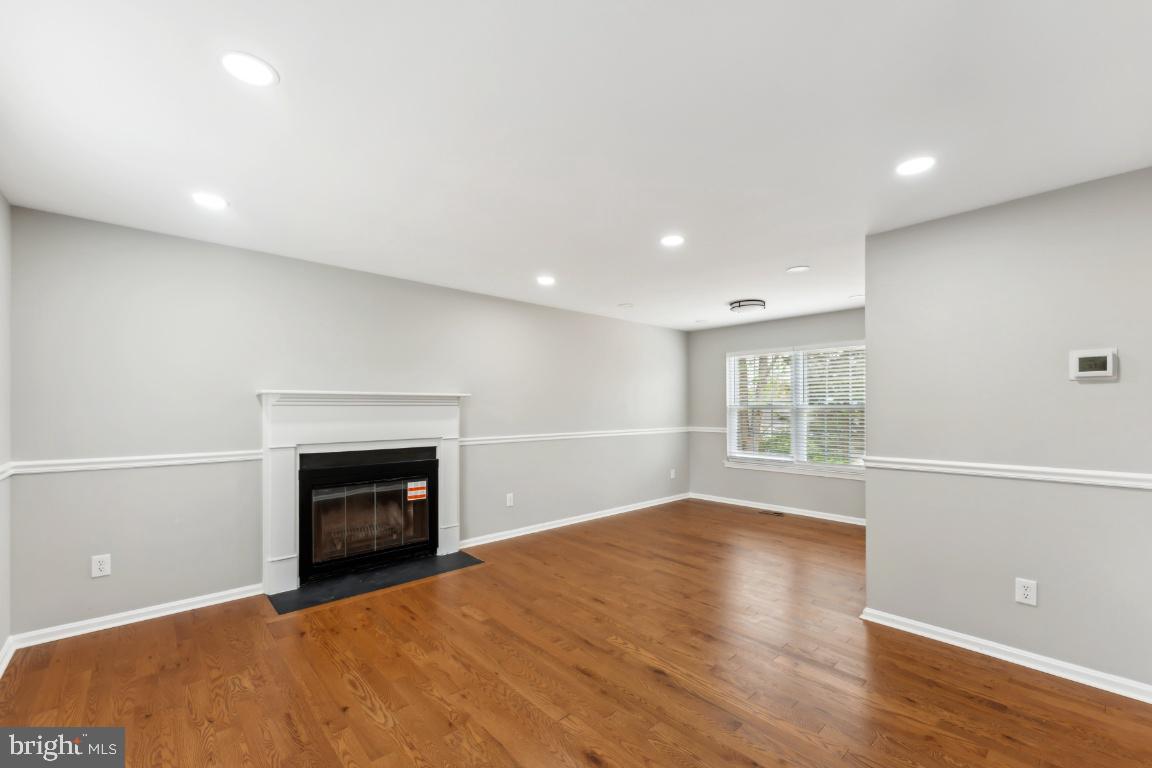 1451 PARKVALE CT, HERNDON, Virginia 20170, 4 Bedrooms Bedrooms, ,3 BathroomsBathrooms,Residential,For sale,1451 PARKVALE CT,VAFX2235552 MLS # VAFX2235552