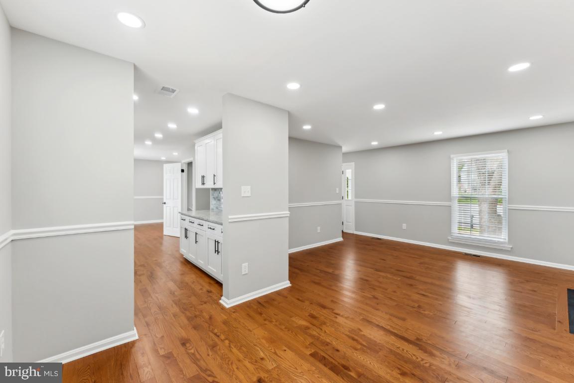 1451 PARKVALE CT, HERNDON, Virginia 20170, 4 Bedrooms Bedrooms, ,3 BathroomsBathrooms,Residential,For sale,1451 PARKVALE CT,VAFX2235552 MLS # VAFX2235552