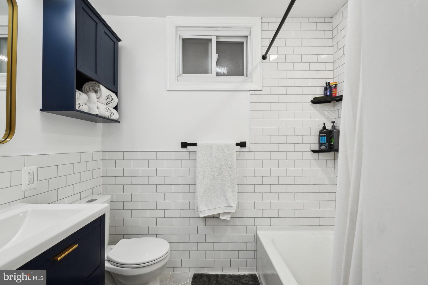 123 17TH ST SE #2, WASHINGTON, District Of Columbia 20003, 1 Bedroom Bedrooms, ,1 BathroomBathrooms,Residential,For sale,123 17TH ST SE #2,DCDC2196504 MLS # DCDC2196504