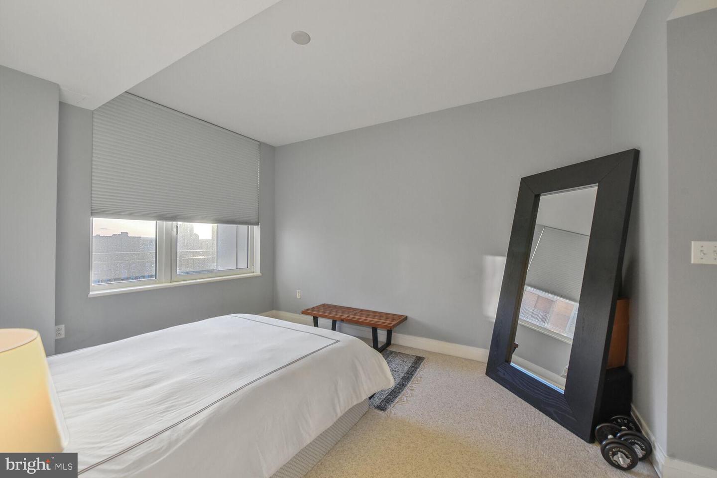 8220 CRESTWOOD HEIGHTS DR #1618, MCLEAN, Virginia 22102, 1 Bedroom Bedrooms, ,1 BathroomBathrooms,Residential,For sale,8220 CRESTWOOD HEIGHTS DR #1618,VAFX2235748 MLS # VAFX2235748