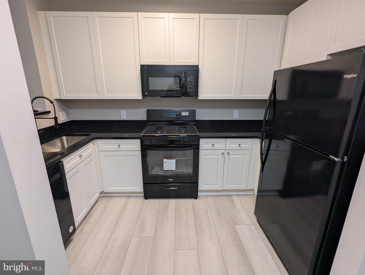 8183 CARNEGIE HALL CT #209, VIENNA, Virginia 22180, 1 Bedroom Bedrooms, ,1 BathroomBathrooms,Residential,For sale,8183 CARNEGIE HALL CT #209,VAFX2235756 MLS # VAFX2235756