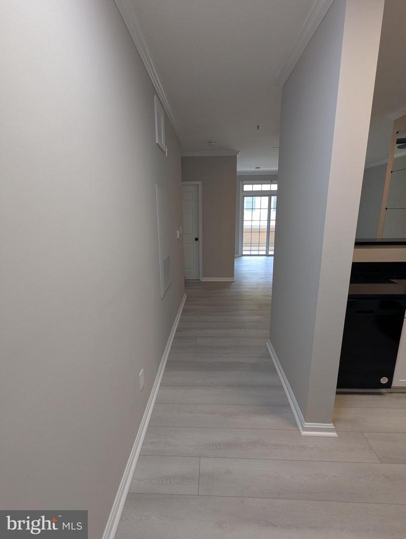 8183 CARNEGIE HALL CT #209, VIENNA, Virginia 22180, 1 Bedroom Bedrooms, ,1 BathroomBathrooms,Residential,For sale,8183 CARNEGIE HALL CT #209,VAFX2235756 MLS # VAFX2235756