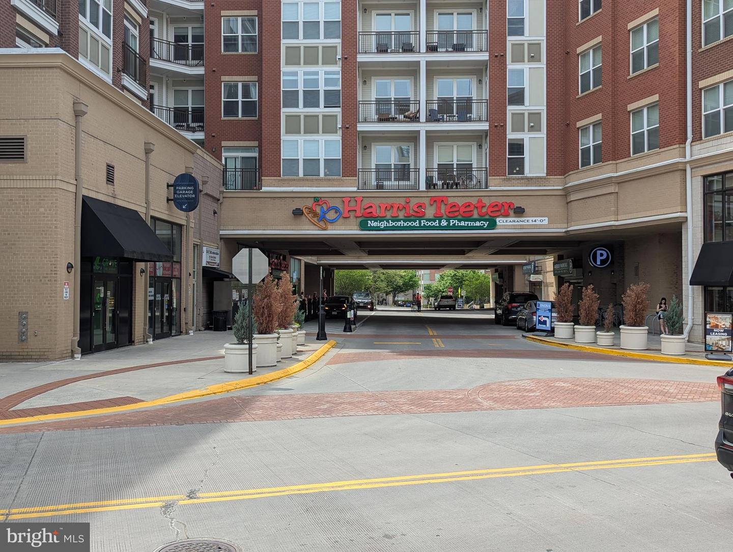 8183 CARNEGIE HALL CT #209, VIENNA, Virginia 22180, 1 Bedroom Bedrooms, ,1 BathroomBathrooms,Residential,For sale,8183 CARNEGIE HALL CT #209,VAFX2235756 MLS # VAFX2235756