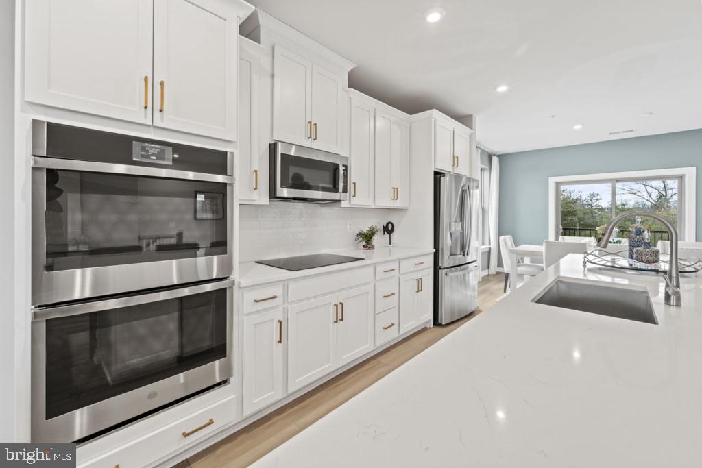 13612 INNOVATION STATION LOOP, HERNDON, Virginia 20171, 3 Bedrooms Bedrooms, ,2 BathroomsBathrooms,Residential,For sale,13612 INNOVATION STATION LOOP,VAFX2235796 MLS # VAFX2235796