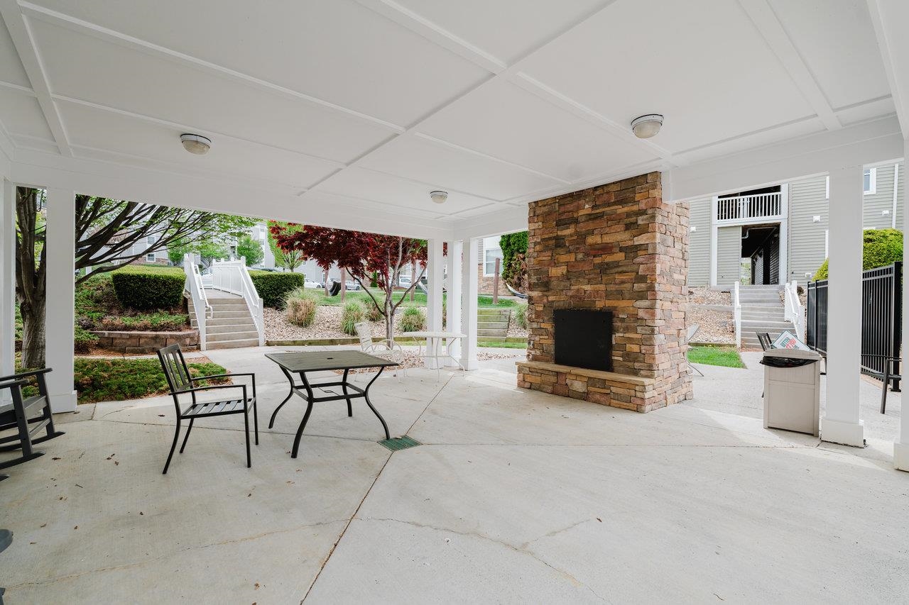510 DAVIS MILLS DR, HARRISONBURG, Virginia 22801, 4 Bedrooms Bedrooms, ,4 BathroomsBathrooms,Residential,510 DAVIS MILLS DR,663626 MLS # 663626
