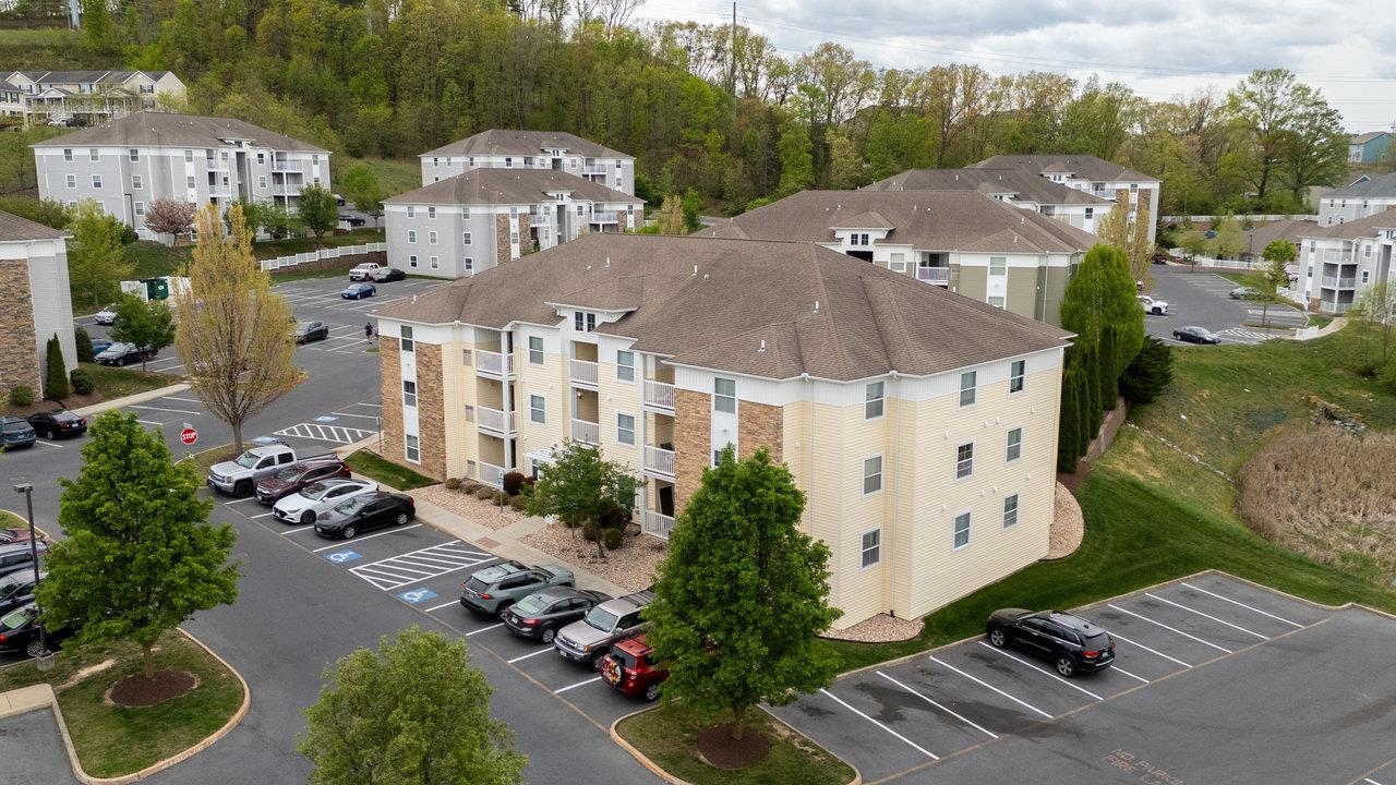 510 DAVIS MILLS DR, HARRISONBURG, Virginia 22801, 4 Bedrooms Bedrooms, ,4 BathroomsBathrooms,Residential,510 DAVIS MILLS DR,663626 MLS # 663626