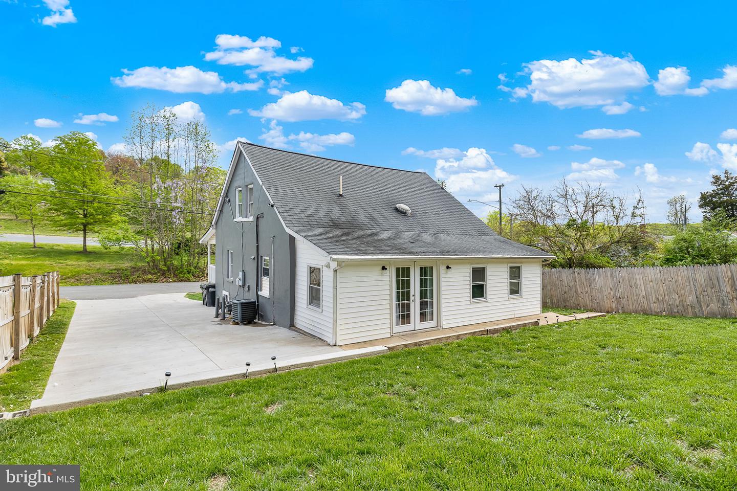 18508 CORBY ST, TRIANGLE, Virginia 22172, 3 Bedrooms Bedrooms, ,2 BathroomsBathrooms,Residential,For sale,18508 CORBY ST,VAPW2092672 MLS # VAPW2092672