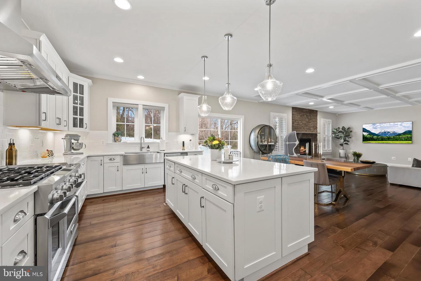 1662 TRAP RD, VIENNA, Virginia 22182, 5 Bedrooms Bedrooms, ,4 BathroomsBathrooms,Residential,For sale,1662 TRAP RD,VAFX2236040 MLS # VAFX2236040