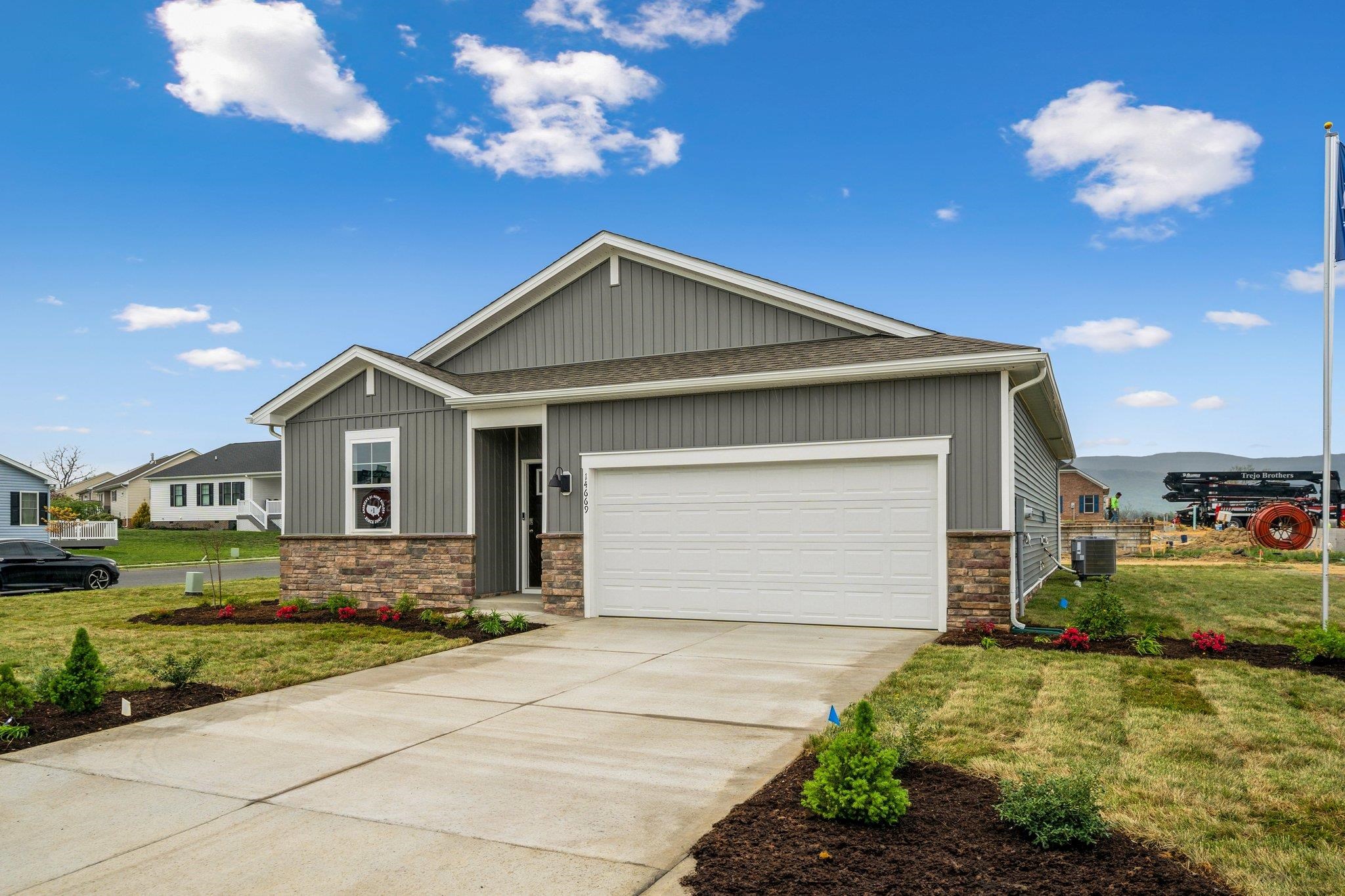 14767 GREEN VIEW DR, ELKTON, Virginia 22827, 3 Bedrooms Bedrooms, ,2 BathroomsBathrooms,Residential,14767 GREEN VIEW DR,663640 MLS # 663640