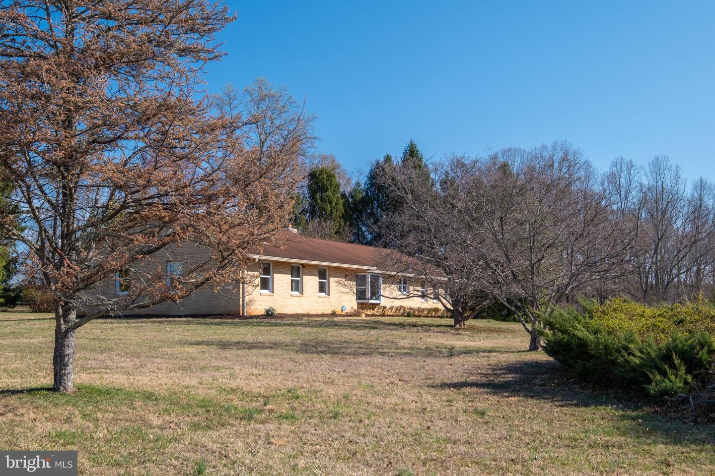 6600 CASTLE RIDGE RD, CLIFTON, Virginia 20124, 3 Bedrooms Bedrooms, ,2 BathroomsBathrooms,Residential,For sale,6600 CASTLE RIDGE RD,VAFX2236042 MLS # VAFX2236042