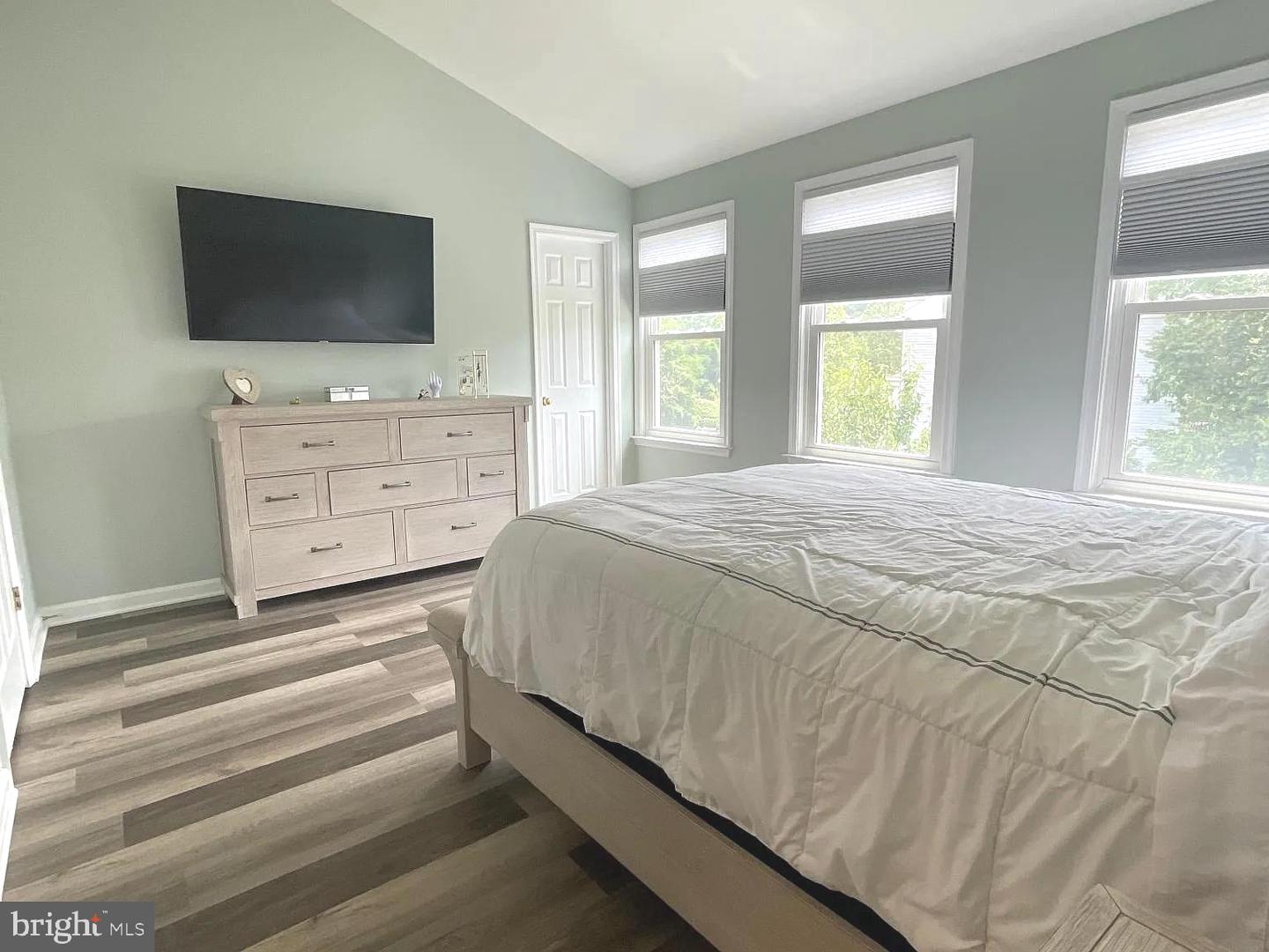 47616 WATKINS ISLAND SQ, STERLING, Virginia 20165, 4 Bedrooms Bedrooms, ,3 BathroomsBathrooms,Residential,For sale,47616 WATKINS ISLAND SQ,VALO2092956 MLS # VALO2092956