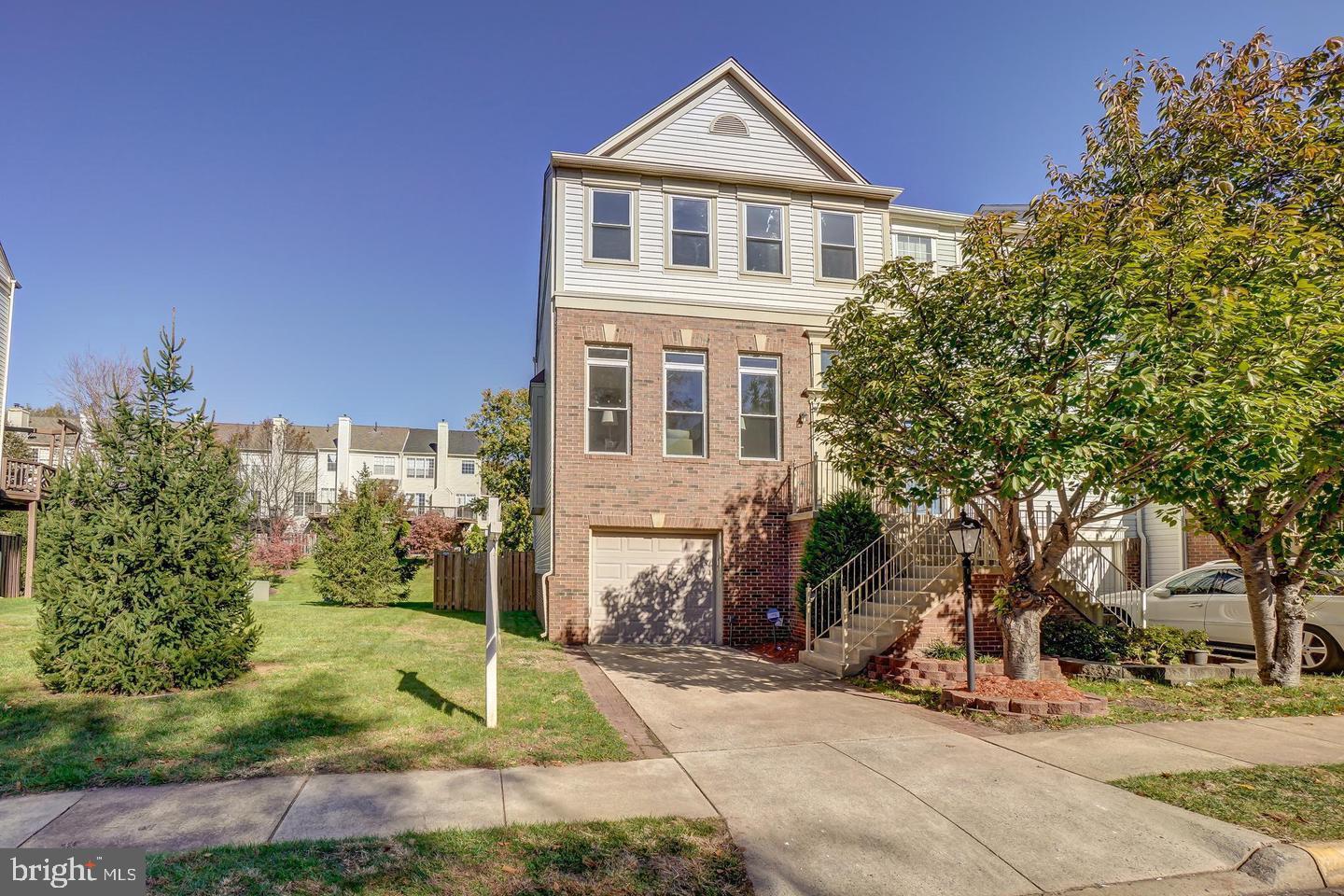 47616 WATKINS ISLAND SQ, STERLING, Virginia 20165, 4 Bedrooms Bedrooms, ,3 BathroomsBathrooms,Residential,For sale,47616 WATKINS ISLAND SQ,VALO2092956 MLS # VALO2092956