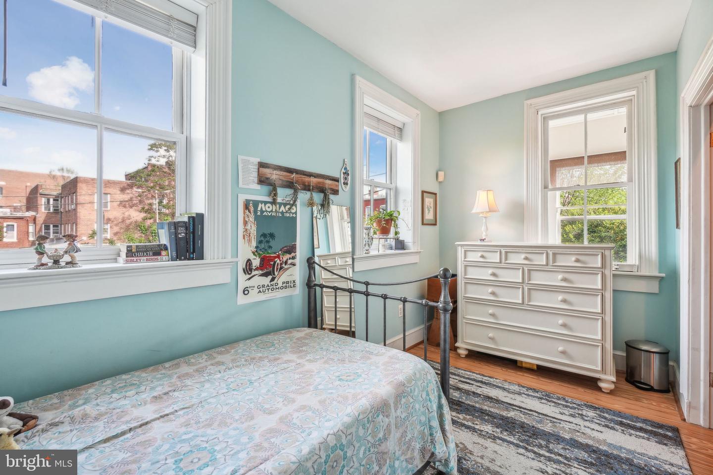 426 11TH ST SE, WASHINGTON, District Of Columbia 20003, 3 Bedrooms Bedrooms, ,2 BathroomsBathrooms,Residential,For sale,426 11TH ST SE,DCDC2194052 MLS # DCDC2194052