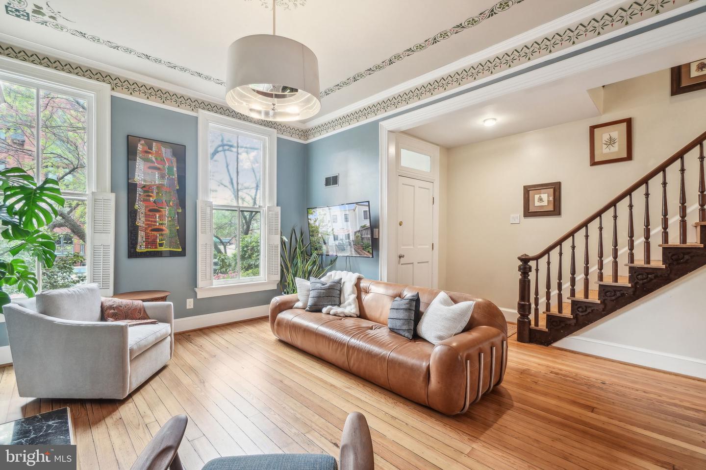 426 11TH ST SE, WASHINGTON, District Of Columbia 20003, 3 Bedrooms Bedrooms, ,2 BathroomsBathrooms,Residential,For sale,426 11TH ST SE,DCDC2194052 MLS # DCDC2194052