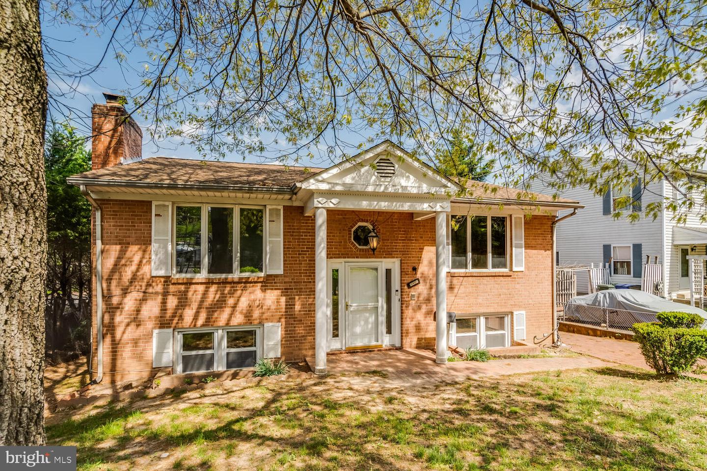 1911 S KENMORE ST, ARLINGTON, Virginia 22204, 4 Bedrooms Bedrooms, ,2 BathroomsBathrooms,Residential,For sale,1911 S KENMORE ST,VAAR2054100 MLS # VAAR2054100