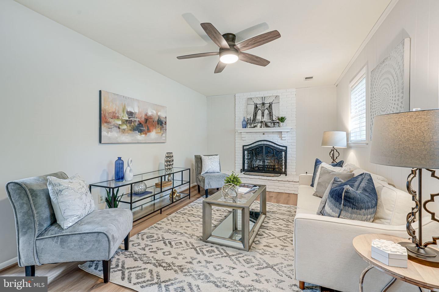 3204 HOLLY BERRY CT, FALLS CHURCH, Virginia 22042, 3 Bedrooms Bedrooms, ,2 BathroomsBathrooms,Residential,For sale,3204 HOLLY BERRY CT,VAFX2231220 MLS # VAFX2231220