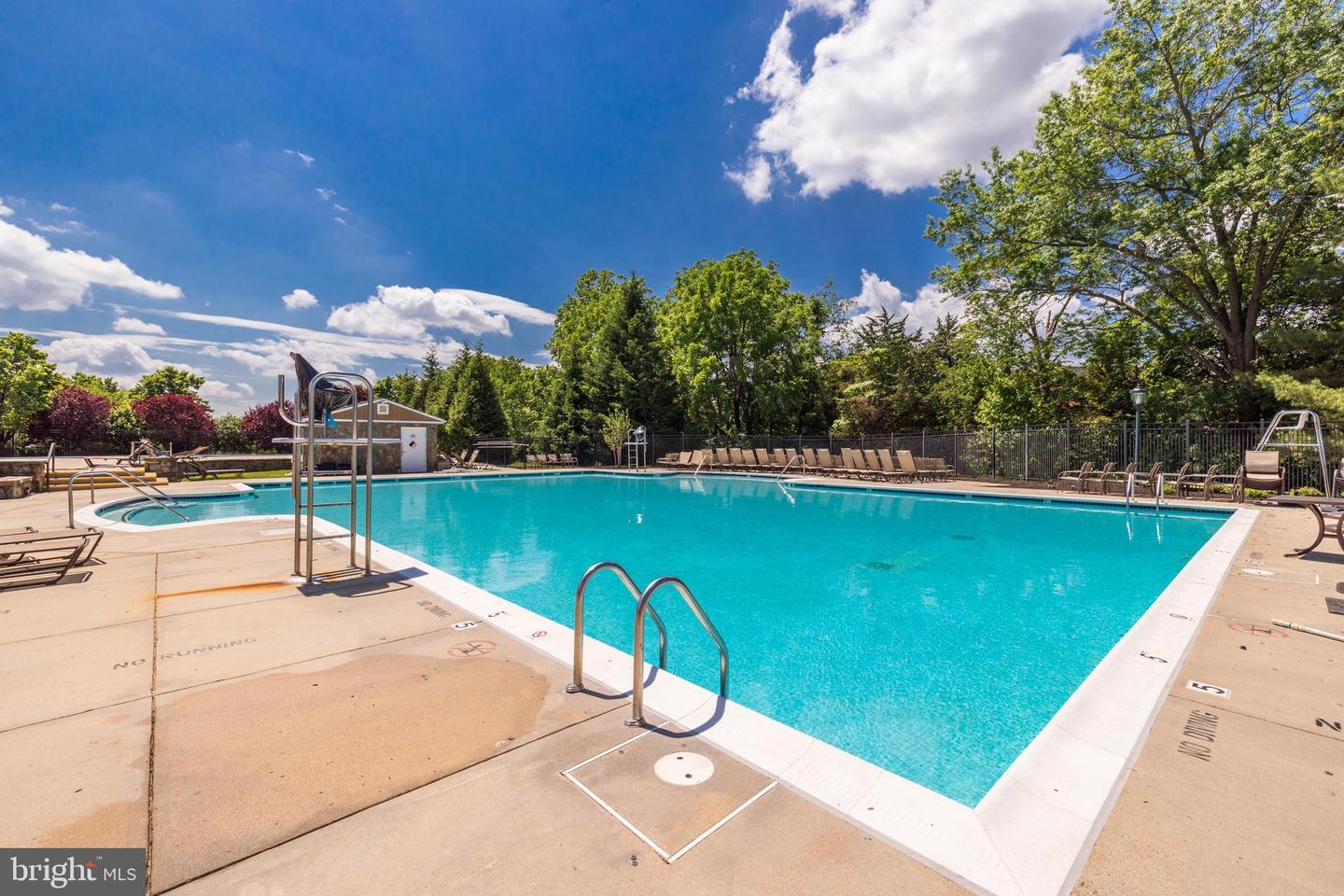 18370 KINGSMILL ST, LEESBURG, Virginia 20176, 4 Bedrooms Bedrooms, ,4 BathroomsBathrooms,Residential,For sale,18370 KINGSMILL ST,VALO2092790 MLS # VALO2092790