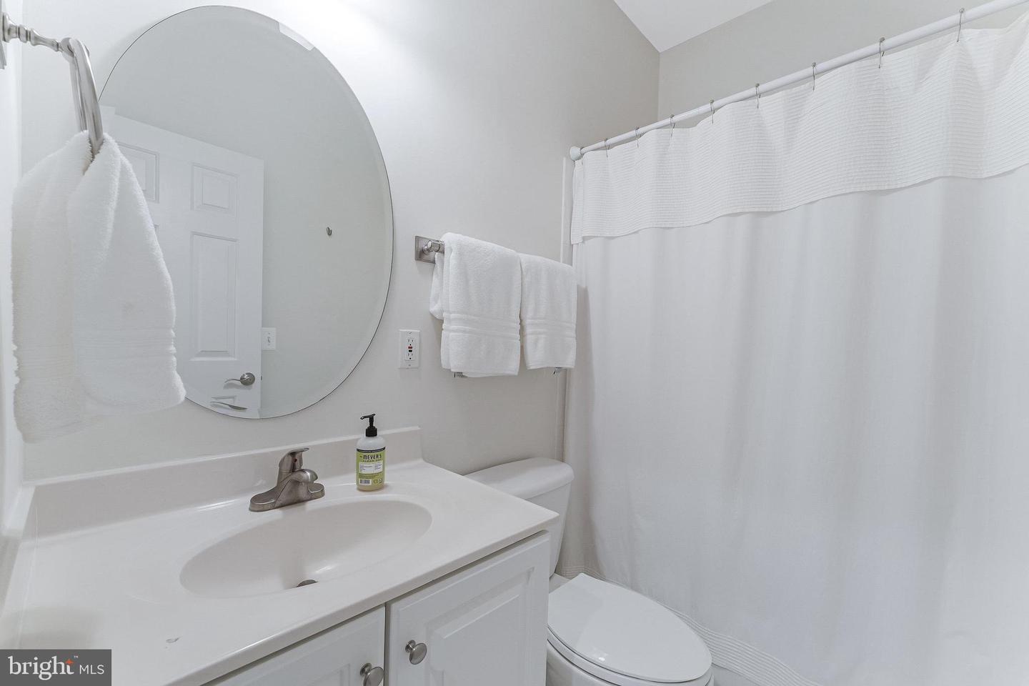 1448 INGLESIDE AVE, MCLEAN, Virginia 22101, 4 Bedrooms Bedrooms, ,4 BathroomsBathrooms,Residential,For sale,1448 INGLESIDE AVE,VAFX2233364 MLS # VAFX2233364