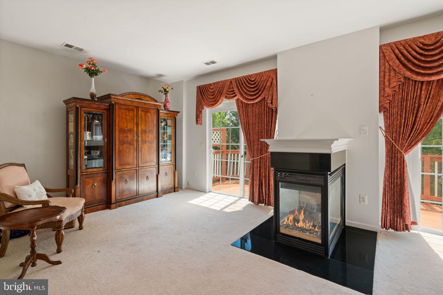 13945 HOLLOW WIND WAY #201, WOODBRIDGE, Virginia 22191, 4 Bedrooms Bedrooms, ,2 BathroomsBathrooms,Residential,For sale,13945 HOLLOW WIND WAY #201,VAPW2092014 MLS # VAPW2092014
