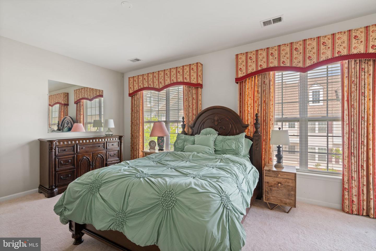 13945 HOLLOW WIND WAY #201, WOODBRIDGE, Virginia 22191, 4 Bedrooms Bedrooms, ,2 BathroomsBathrooms,Residential,For sale,13945 HOLLOW WIND WAY #201,VAPW2092014 MLS # VAPW2092014