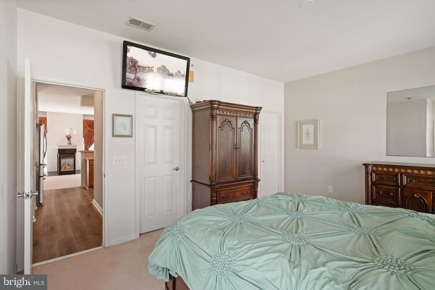 13945 HOLLOW WIND WAY #201, WOODBRIDGE, Virginia 22191, 4 Bedrooms Bedrooms, ,2 BathroomsBathrooms,Residential,For sale,13945 HOLLOW WIND WAY #201,VAPW2092014 MLS # VAPW2092014