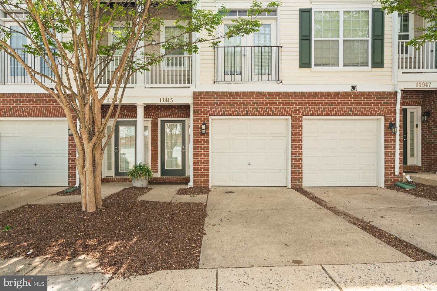 13945 HOLLOW WIND WAY #201, WOODBRIDGE, Virginia 22191, 4 Bedrooms Bedrooms, ,2 BathroomsBathrooms,Residential,For sale,13945 HOLLOW WIND WAY #201,VAPW2092014 MLS # VAPW2092014