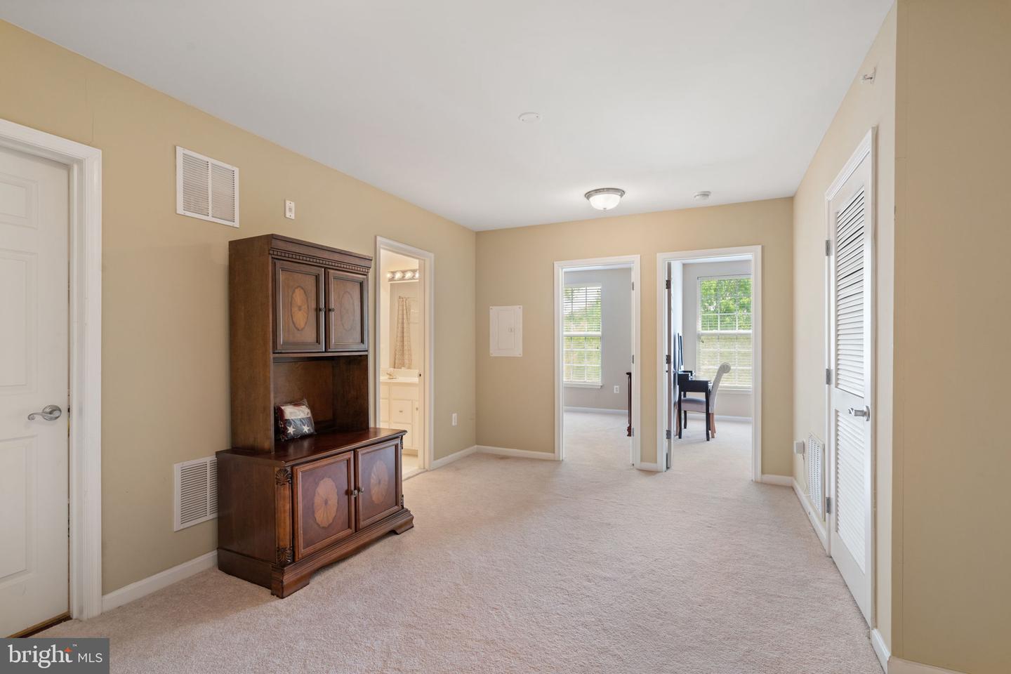 13945 HOLLOW WIND WAY #201, WOODBRIDGE, Virginia 22191, 4 Bedrooms Bedrooms, ,2 BathroomsBathrooms,Residential,For sale,13945 HOLLOW WIND WAY #201,VAPW2092014 MLS # VAPW2092014