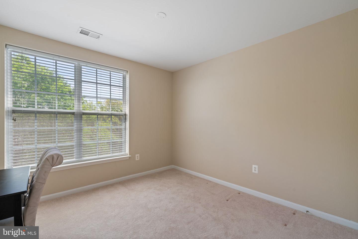13945 HOLLOW WIND WAY #201, WOODBRIDGE, Virginia 22191, 4 Bedrooms Bedrooms, ,2 BathroomsBathrooms,Residential,For sale,13945 HOLLOW WIND WAY #201,VAPW2092014 MLS # VAPW2092014