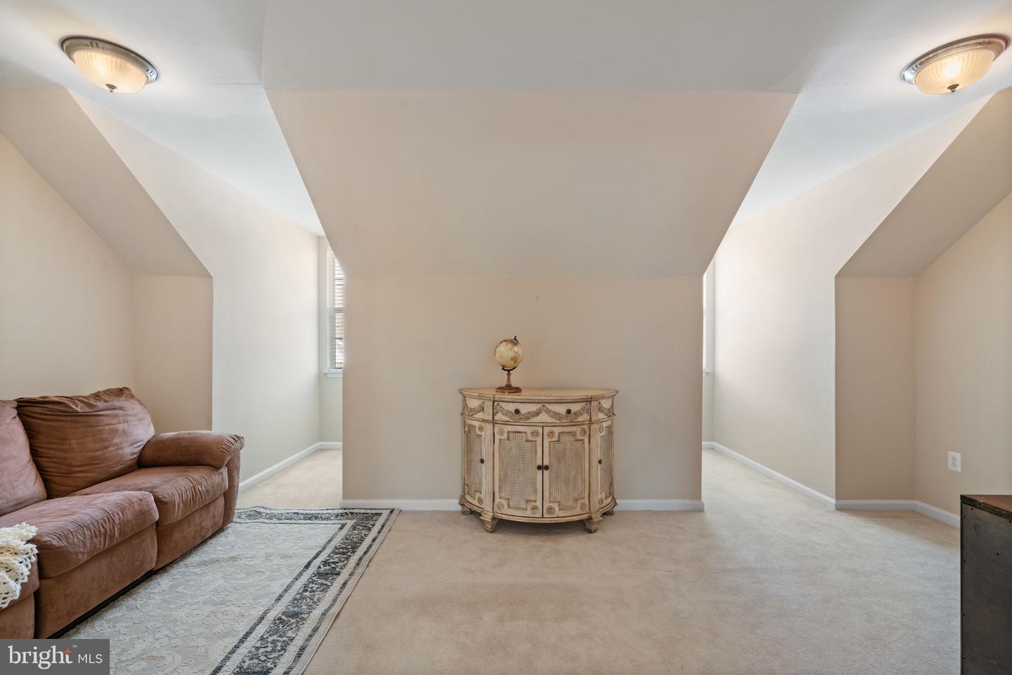 13945 HOLLOW WIND WAY #201, WOODBRIDGE, Virginia 22191, 4 Bedrooms Bedrooms, ,2 BathroomsBathrooms,Residential,For sale,13945 HOLLOW WIND WAY #201,VAPW2092014 MLS # VAPW2092014