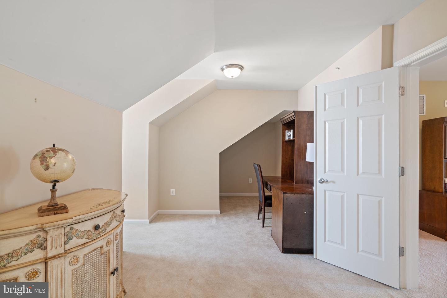13945 HOLLOW WIND WAY #201, WOODBRIDGE, Virginia 22191, 4 Bedrooms Bedrooms, ,2 BathroomsBathrooms,Residential,For sale,13945 HOLLOW WIND WAY #201,VAPW2092014 MLS # VAPW2092014