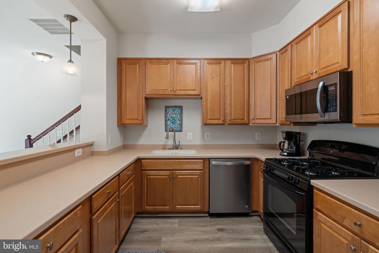13945 HOLLOW WIND WAY #201, WOODBRIDGE, Virginia 22191, 4 Bedrooms Bedrooms, ,2 BathroomsBathrooms,Residential,For sale,13945 HOLLOW WIND WAY #201,VAPW2092014 MLS # VAPW2092014