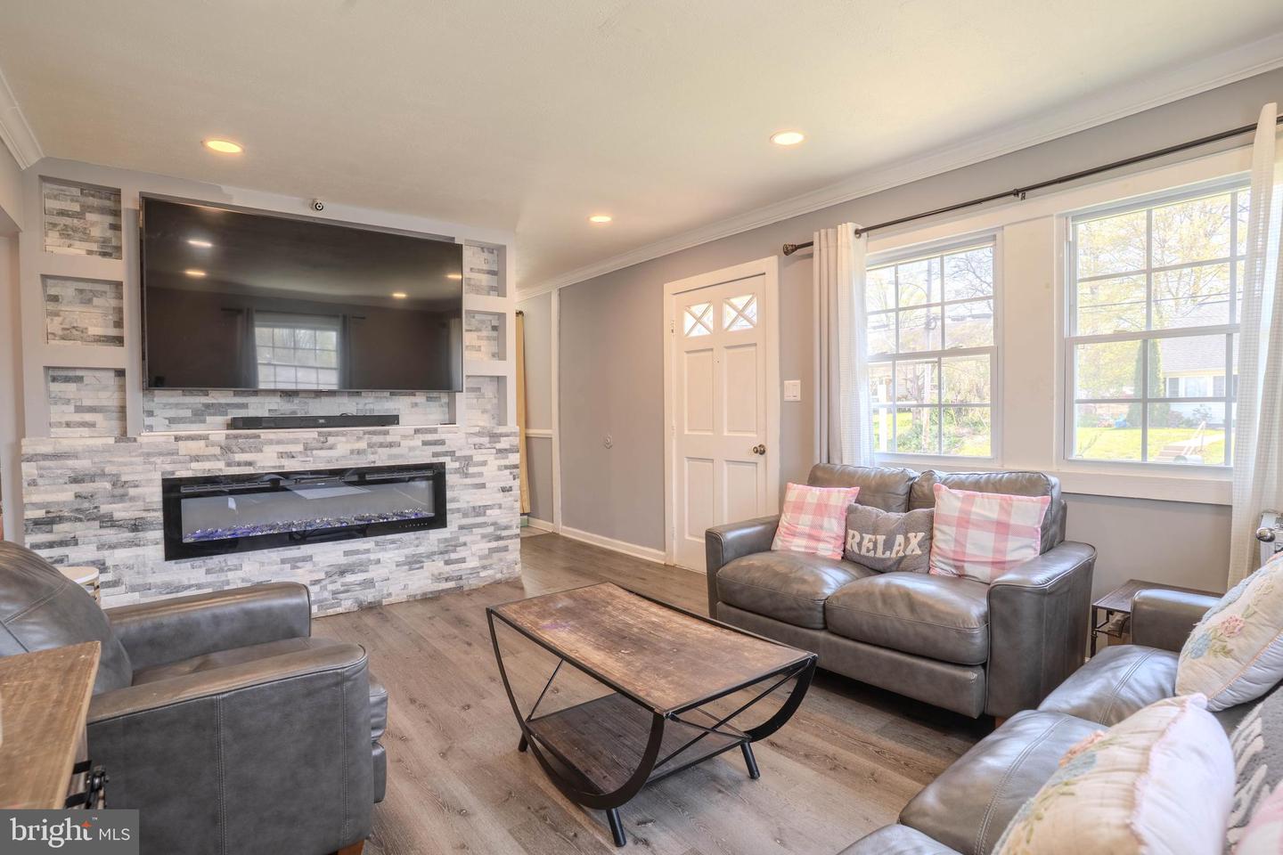 114 COLBURN DR, MANASSAS PARK, Virginia 20111, 4 Bedrooms Bedrooms, ,2 BathroomsBathrooms,Residential,For sale,114 COLBURN DR,VAMP2002984 MLS # VAMP2002984